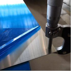 Boja ljuske mobilnog telefona neophodna je s aluminijem za pakiranje